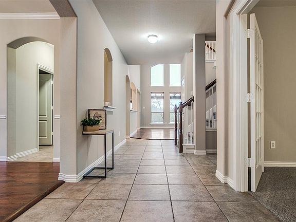 5th image of 1312 Pecan Valley Dr