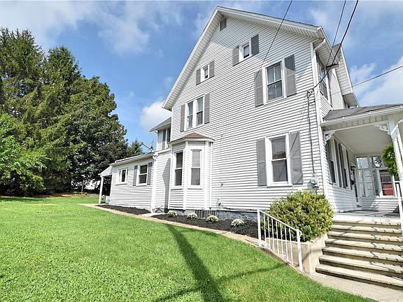 3rd image of 223 E Main St