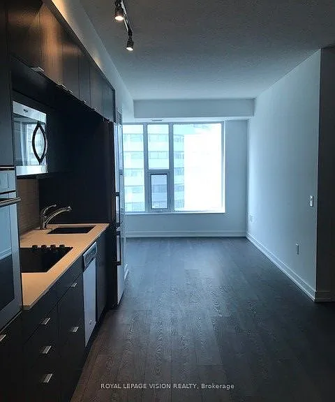 10 York St #1412 — Photo 3