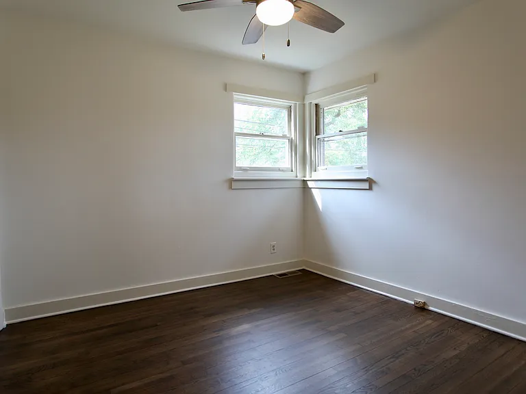 2714 Shamrock Dr — Photo 13