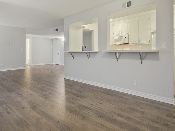 5th image of 600 E Olive Ave APT 209