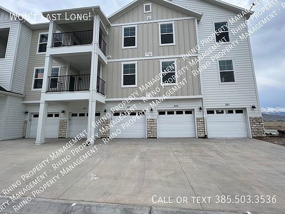 2nd image of 936 Big Ben Ln #H101