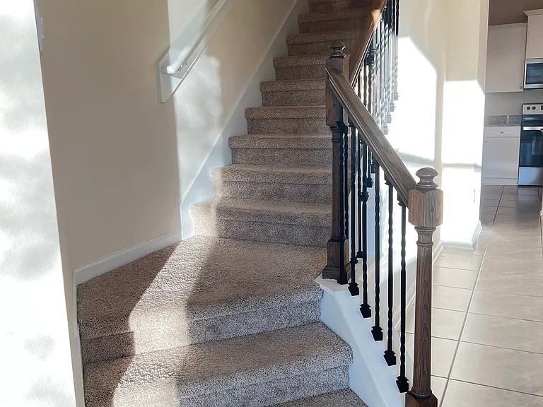 98 Pomona Way — Photo 12