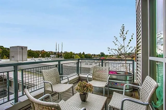 530 Broadway E #500 — Photo 10