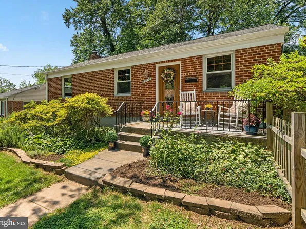 12004 Ashley Dr, Rockville, MD 20852