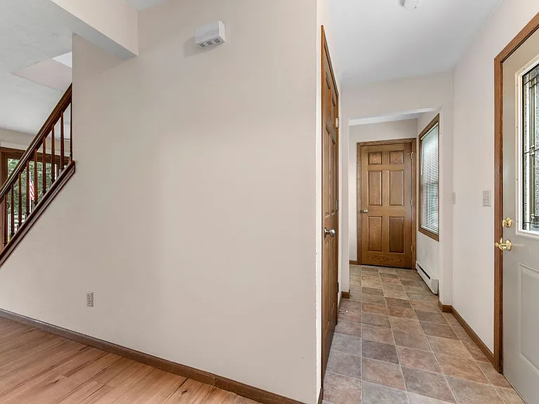 20 E Waukau Ave #1 — Photo 19