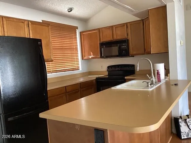 2 bed, 2.0 bath, 1308 sqft, $1,999 — Photo 3