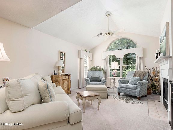5th image of 3244 Graystone Manor Pkwy