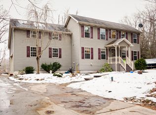 12521 Hiddenvale Ct, Perry, MI 48872