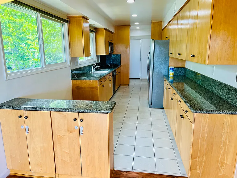 2100 Brightwood St — Photo 15
