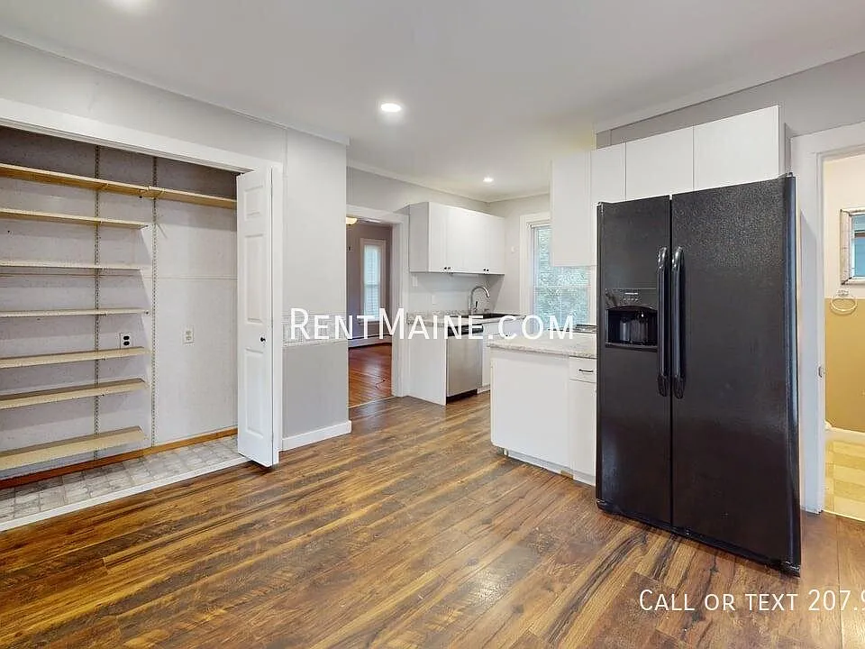 12 Patten Ct #1