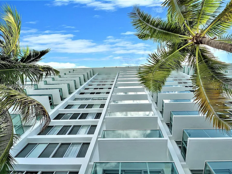 1000 West Ave #1419