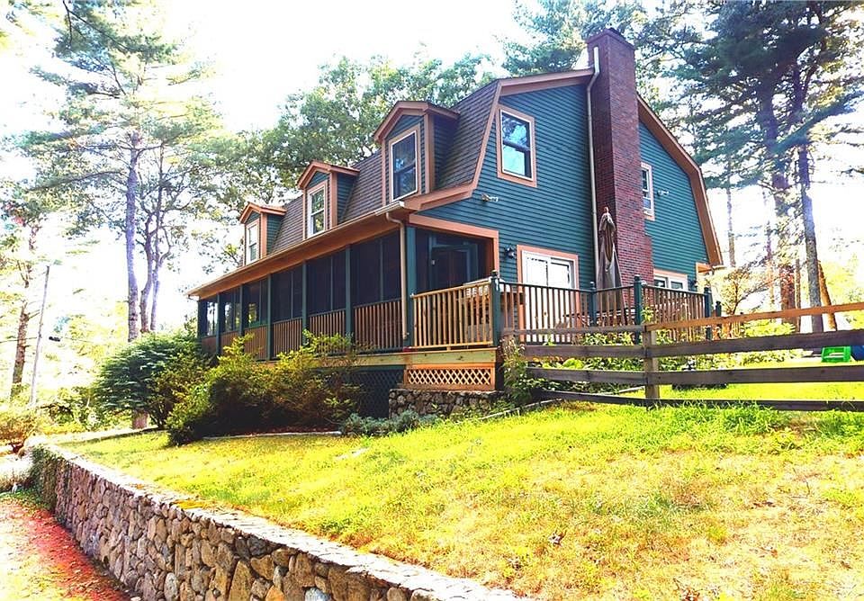 1st image of 51 Queens River Dr