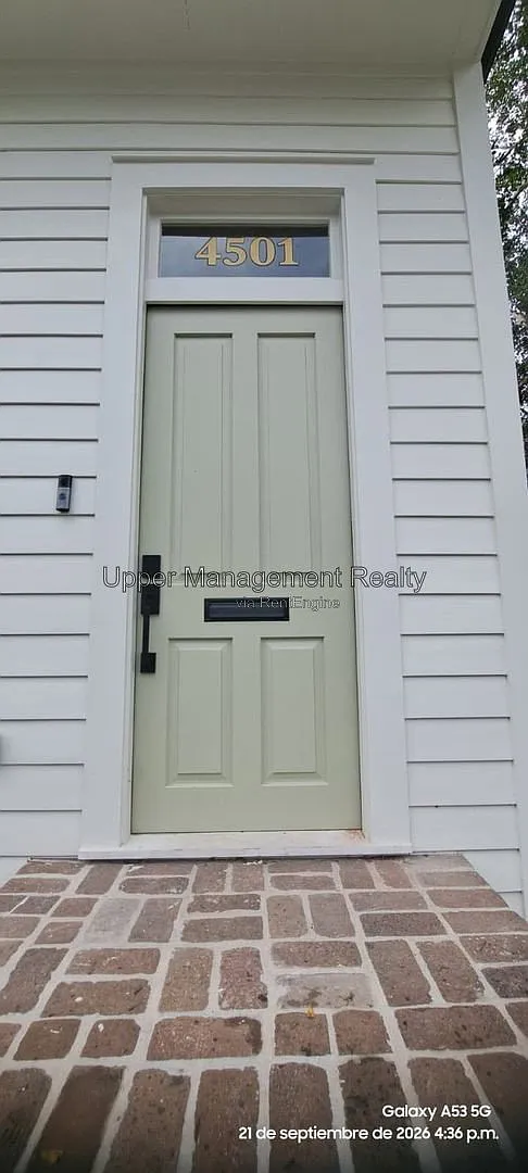 1 bed, 1.0 bath, 800 sqft, $1,800 — Photo 1