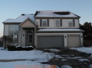 1057 S Greywall Dr, Round Lake, IL 60073