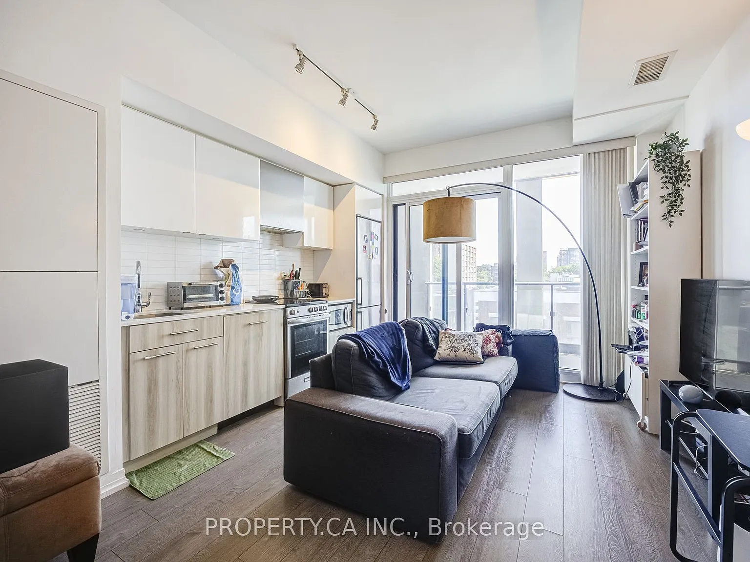 2 bed, $2,400 — Photo 2