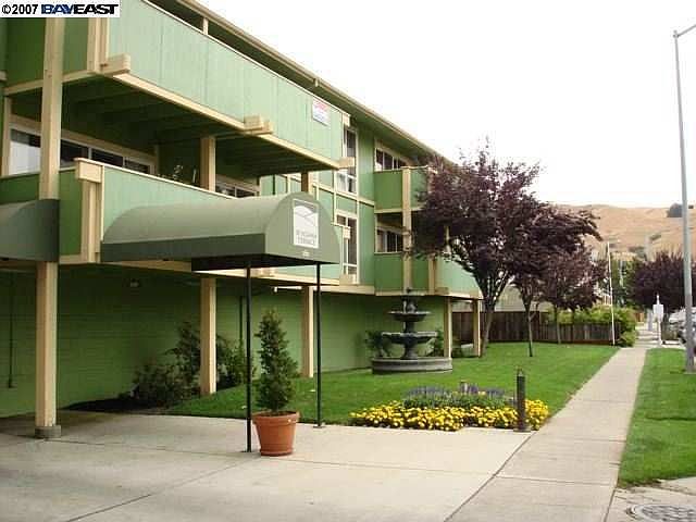 2nd image of 260 Industrial Pkwy APT 3
