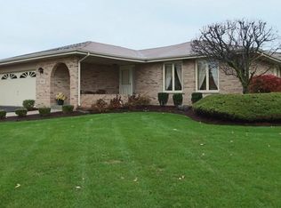 9015 Kingston Ln, Orland Park, IL 60462