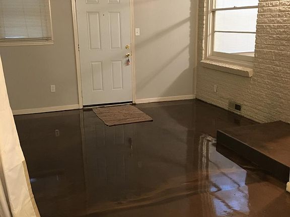 Another view of the floor