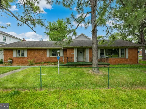 10511 Parkwood Dr, Kensington, MD 20895