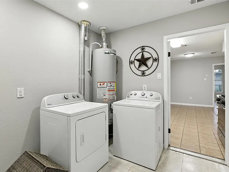 4103 Koala Dr — Photo 10