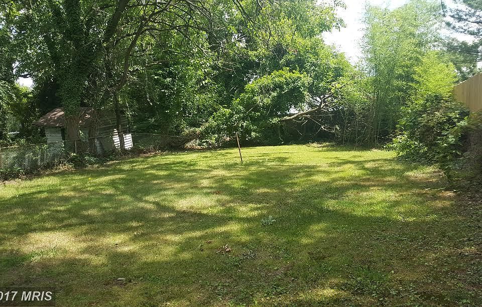 2nd image of 6207 61st Pl