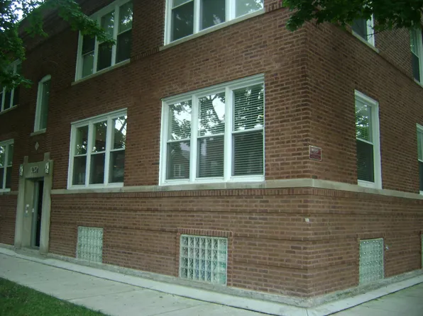 4252 N Spaulding Ave #B1, Chicago, IL 60618