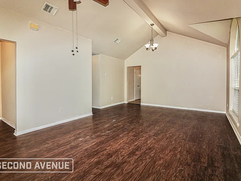 7634 Cedar Brook Dr — Photo 6