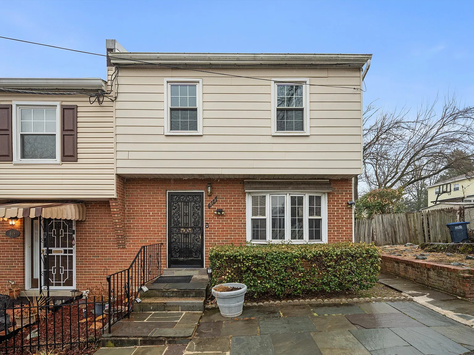 3 bed, 2.5 bath, 1860 sqft, $3,400 — Photo 1