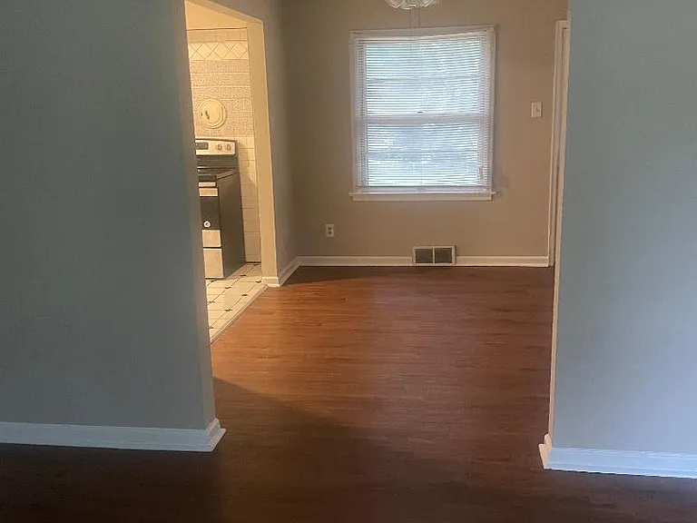 275 W Saint Anthony Ln — Photo 5