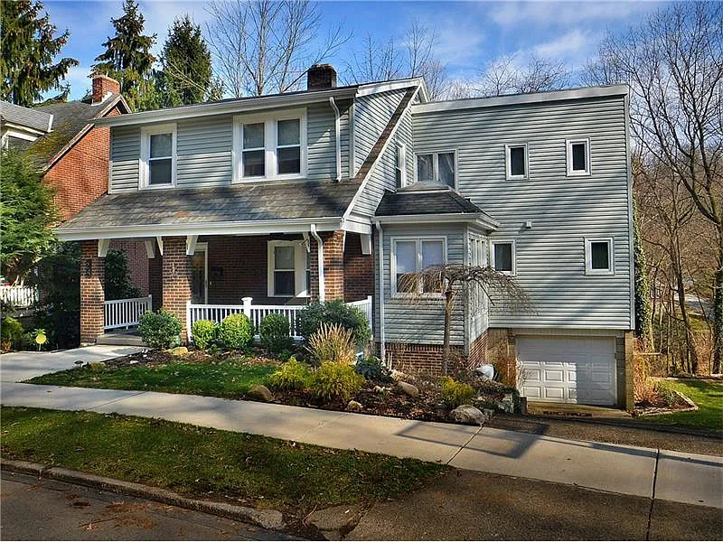24 Bryn Mawr Rd photo 1