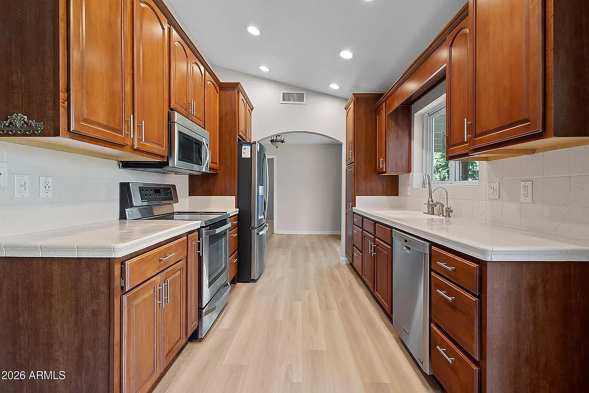8708 West Golden Lane — Photo 4
