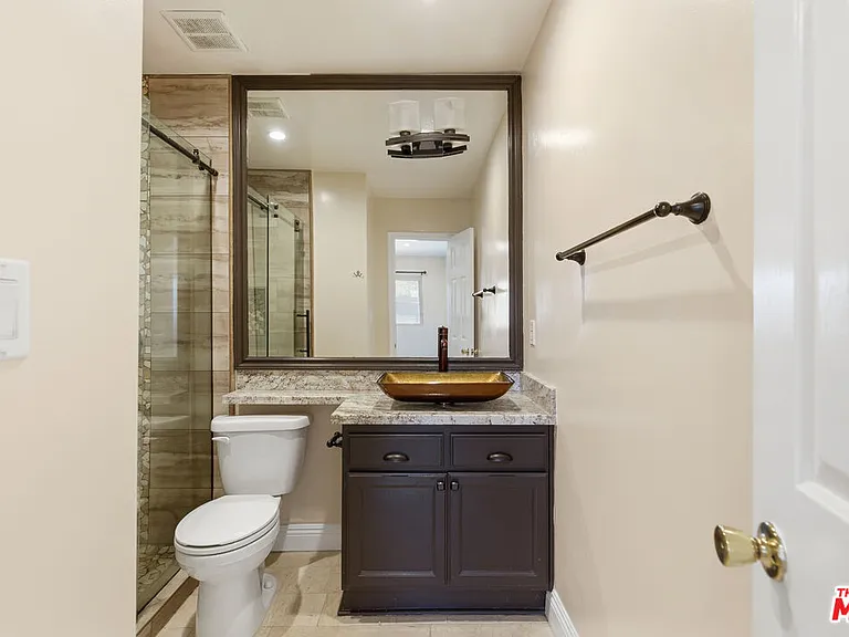 8710 Belford Ave #207B — Photo 13