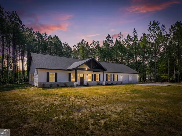 7299 Manningtown Rd, Jesup, GA 31546