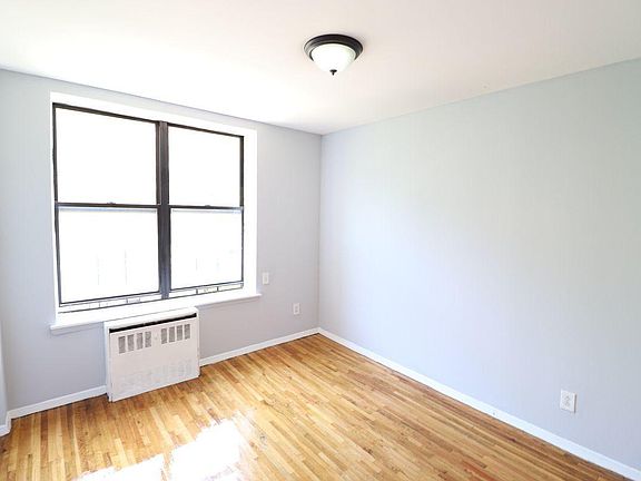 4th image of 2137 Vyse Ave APT 3C