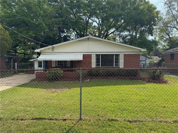 713 Iris Ave
