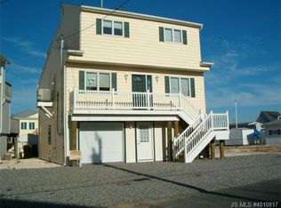 28 Barry Ln, Manahawkin, NJ 08050
