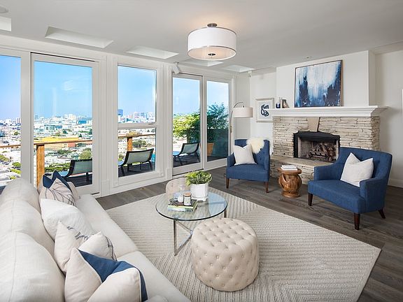Living Area with Amazing Views