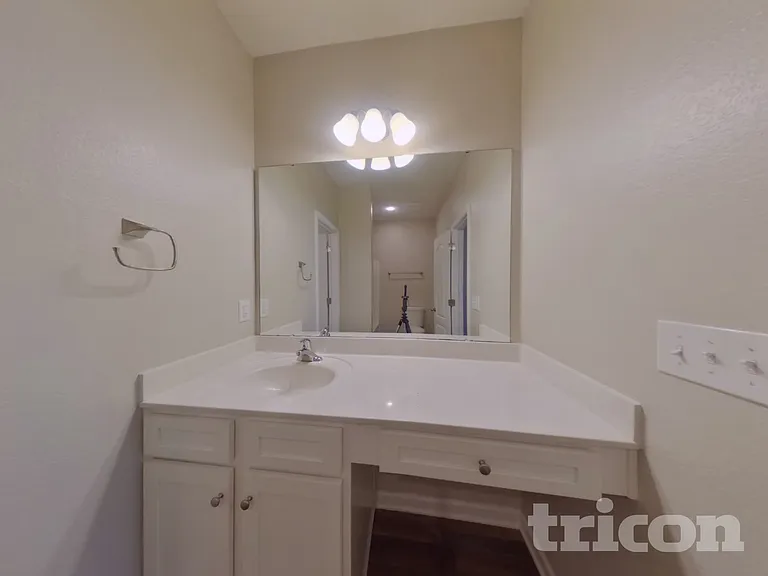 7319 Amberly Hills Rd — Photo 9