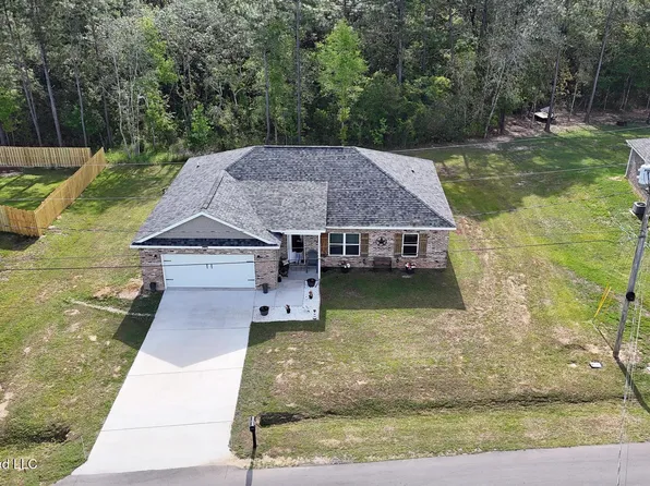 19480 Stewart St, Saucier, MS 39574
