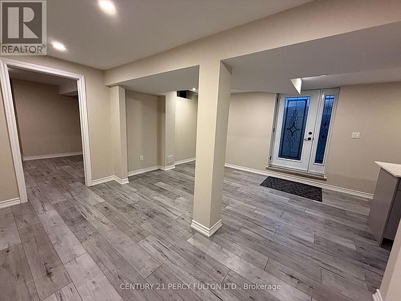 4th image of 7 Redmond Dr