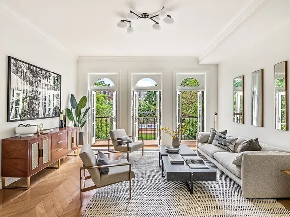 576 Bergen St, Brooklyn, NY 11238