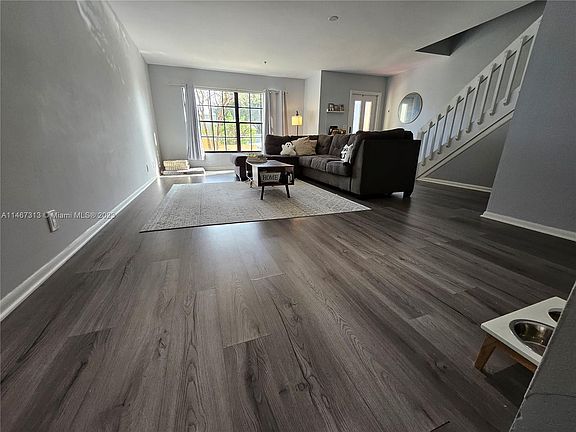 3rd image of 9469 NW 39th Pl