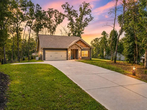 147 Sunset Cv, Ellijay, GA 30540