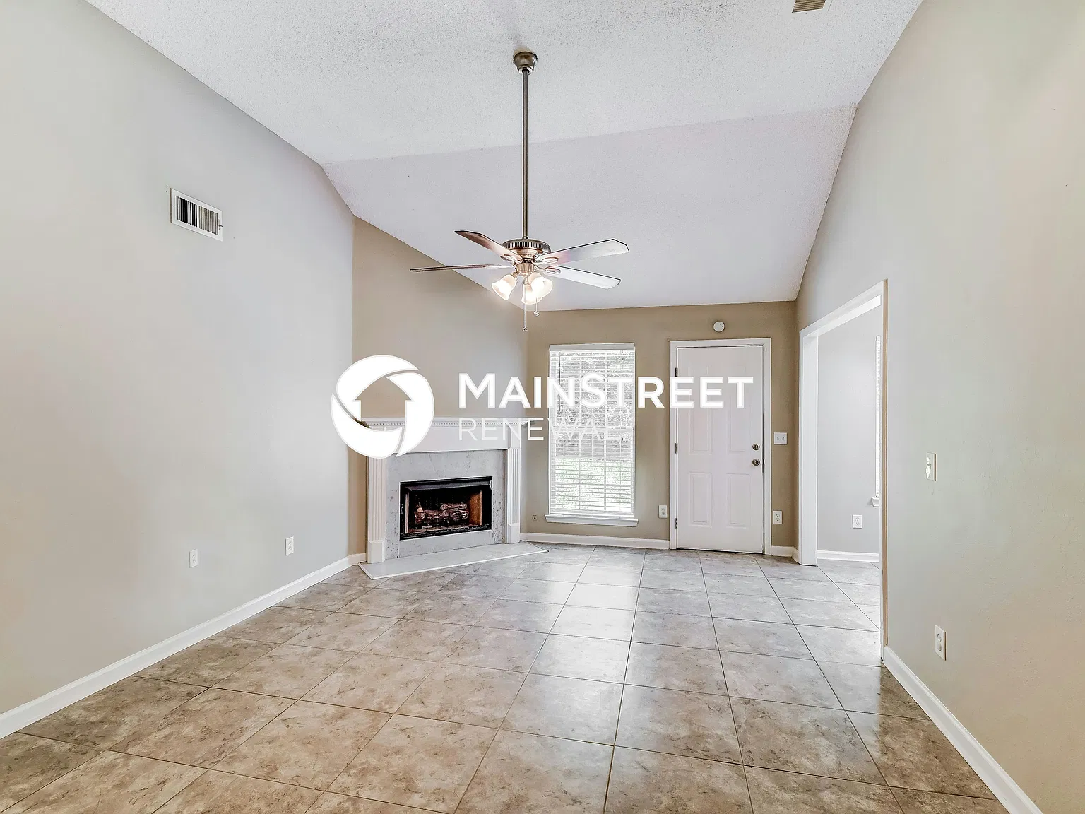 224 Meriweather Ln — Photo 3