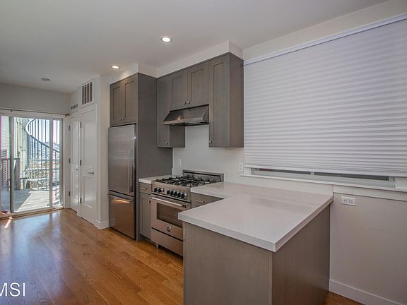 5th image of 906 1/2 Rhode Island St