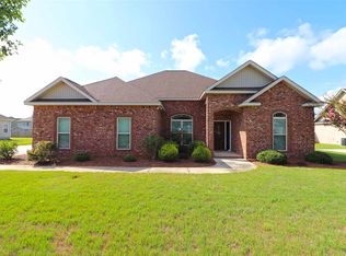 146 Addington Dr, Kathleen, GA 31047