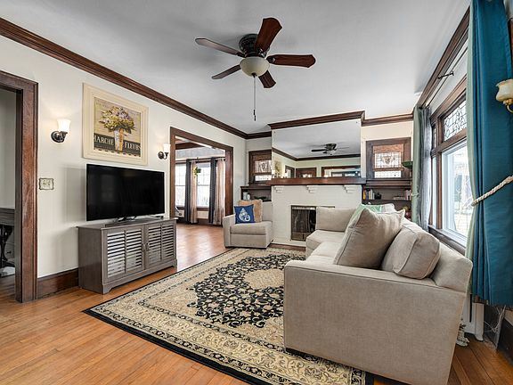 4th image of 12919 Clifton Blvd