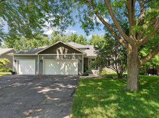 2105 Grimm Rd, Chaska, MN 55318