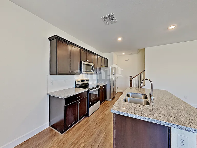 8116 Inhibition Ct — Photo 3